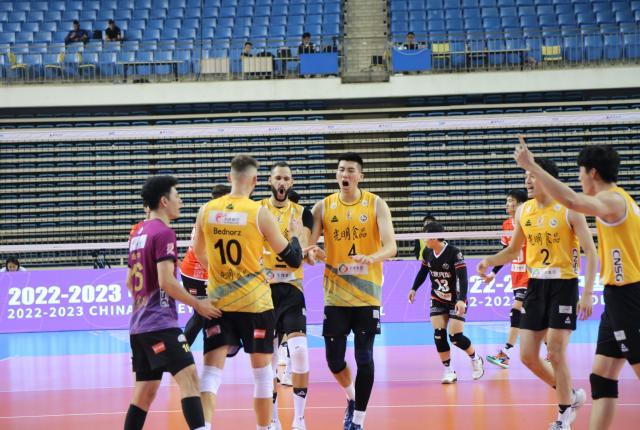 开云官网入口-上海男排13连胜进排超八强 北汽补强后表现可期？