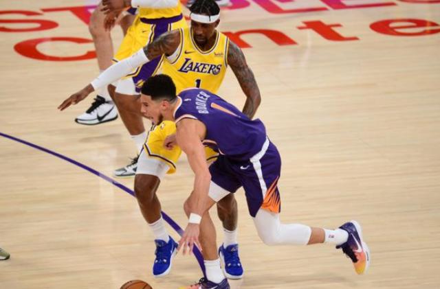 kaiyun-G2波普继续担纲攻防重任：球队很需要我有所贡献